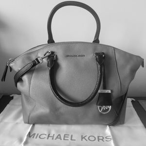 Michael Kors Hand Bag